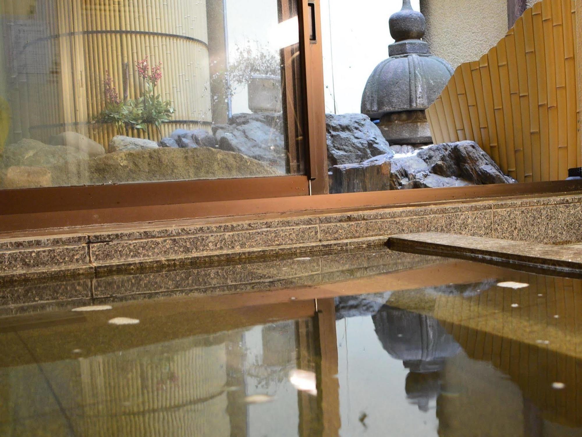 Tokiwa Hotel economico